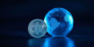 Criptomoeda exibida como componente dos mercados financeiros mundiais